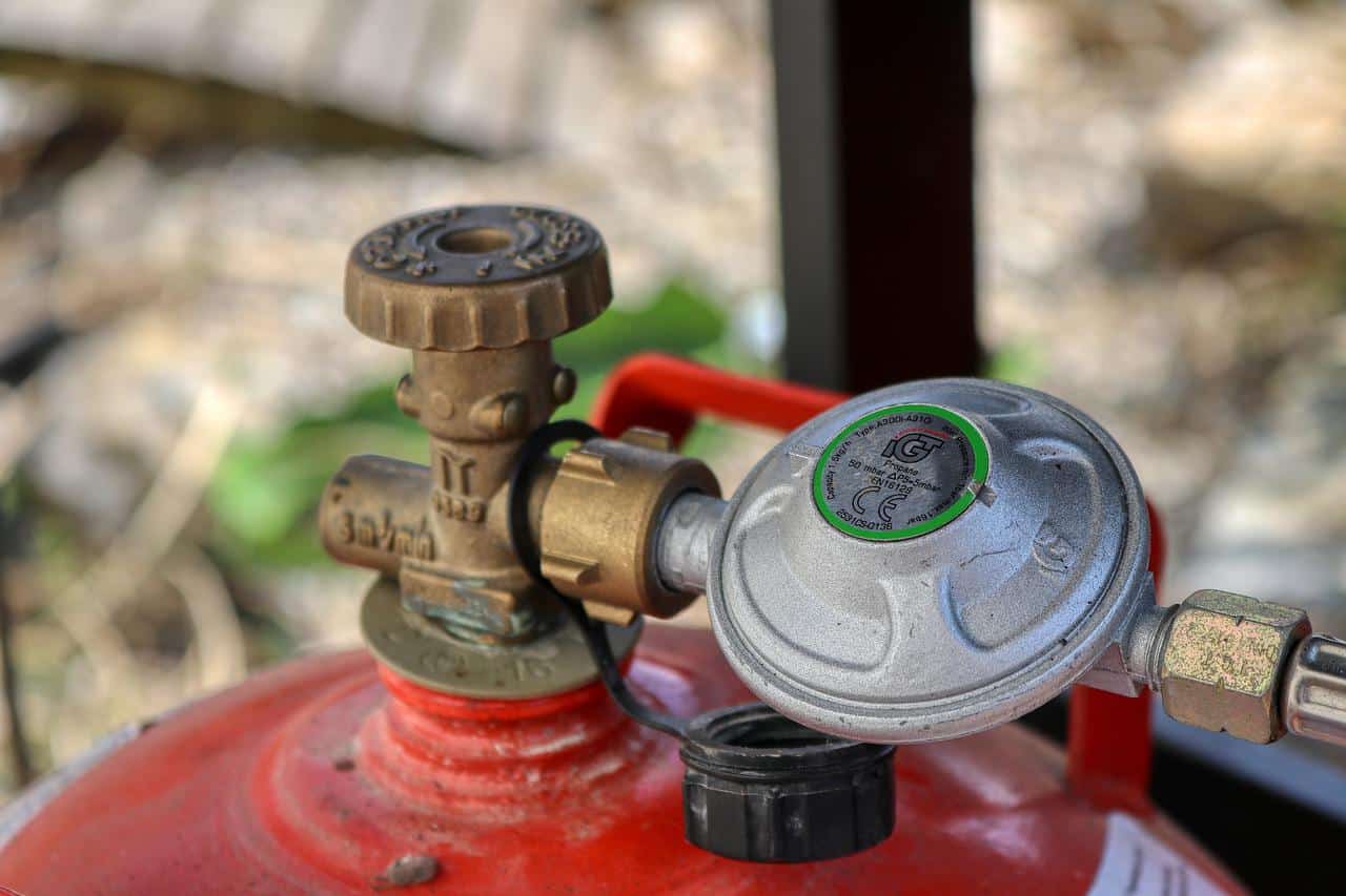 4 Ways on How to Keep Propane Tank From Freezing Solution Tales