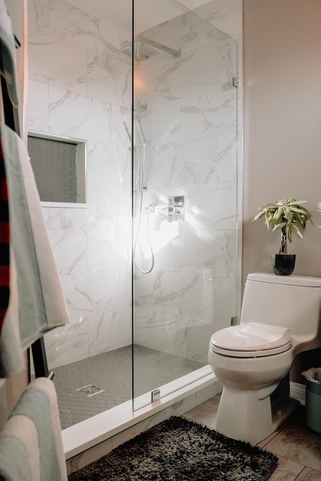 9 Best Ways On How To Remove Scratches From Toilet Bowl